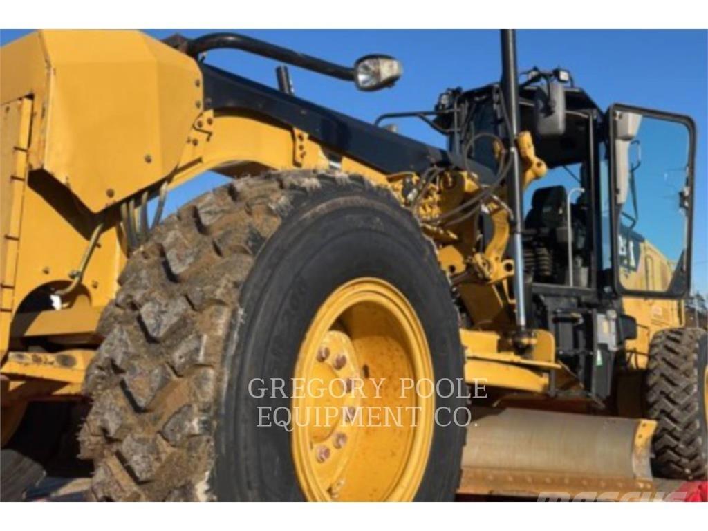CAT 12M3 Greiderid