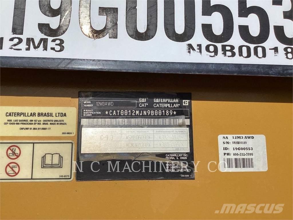 CAT 12M3 AWD Greiderid