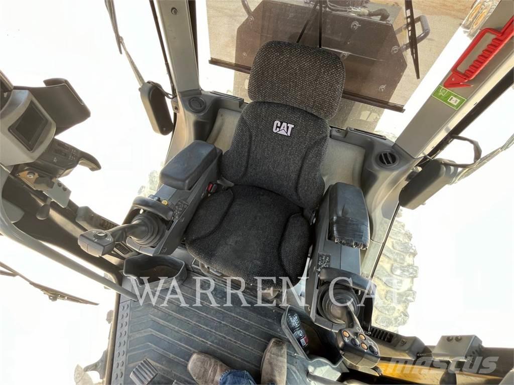 CAT 12M3 AWD Greiderid