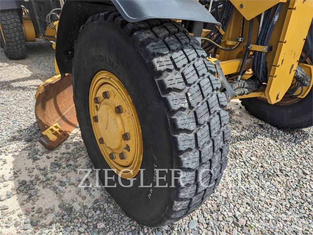 CAT 12M3AWD Greiderid