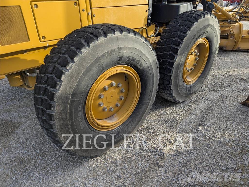 CAT 12M3AWD Greiderid