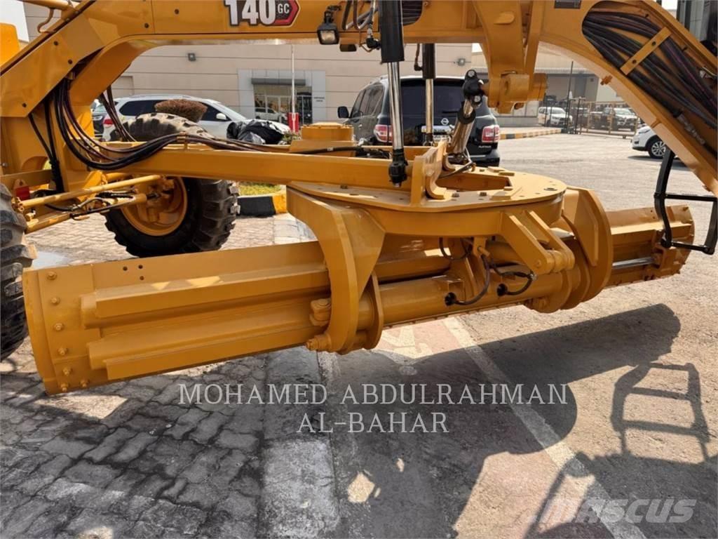 CAT 140 Greiderid