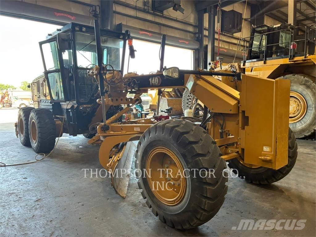 CAT 140 Greiderid