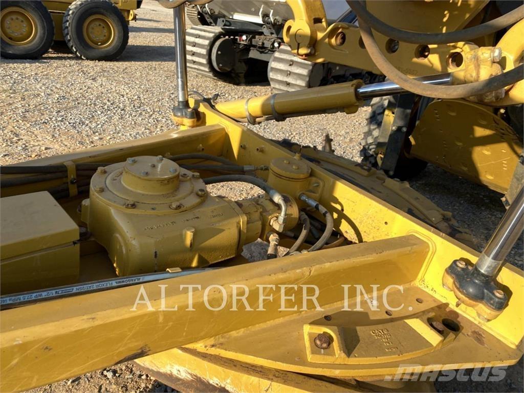 CAT 140 Greiderid