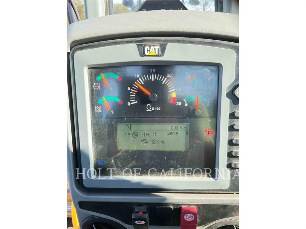 CAT 140 AWD Greiderid