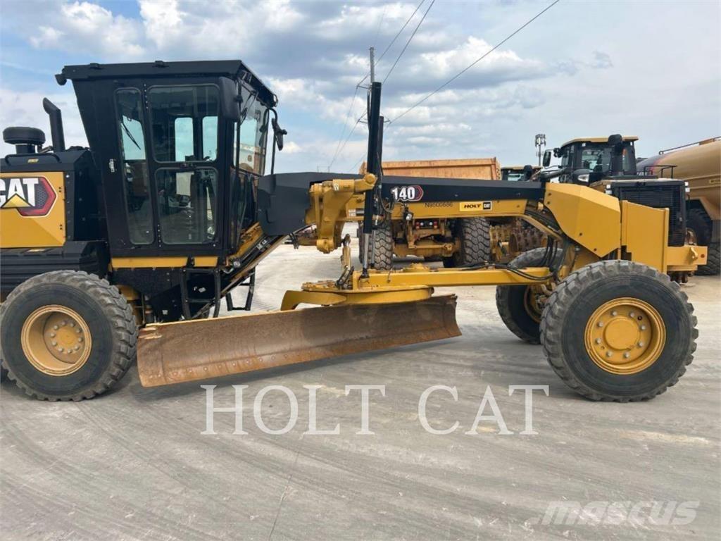 CAT 140 AWD Greiderid