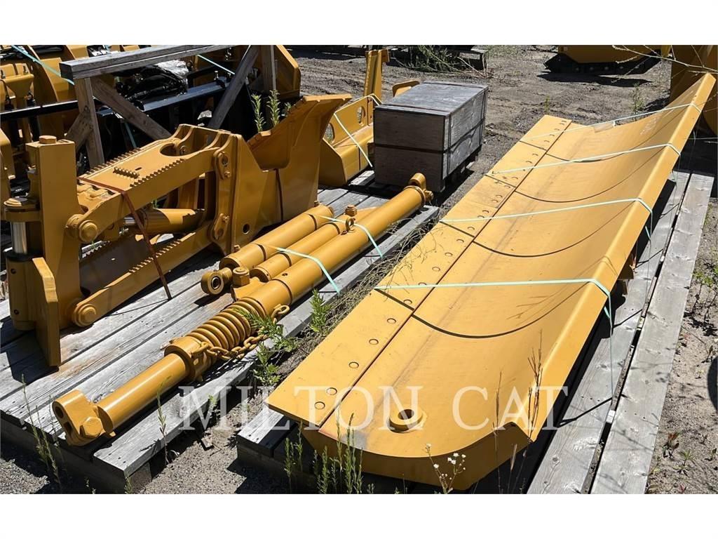 CAT 140 MASTLESS WING Lumefreesid