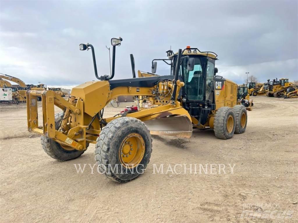 CAT 140M 2 Greiderid