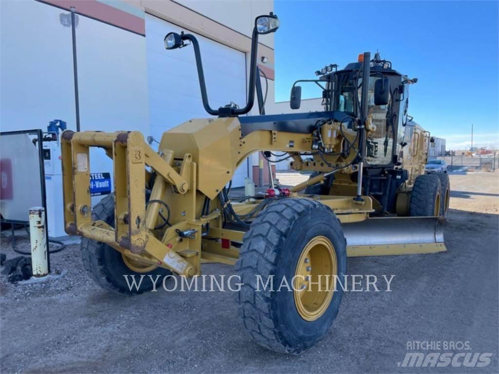 CAT 140M 2 Greiderid