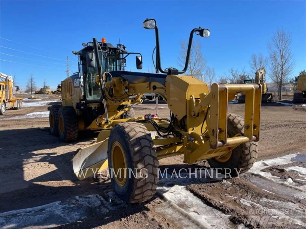 CAT 140M 2 Greiderid