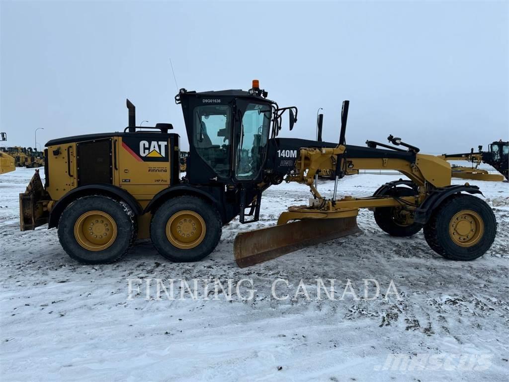 CAT 140M AWD Greiderid