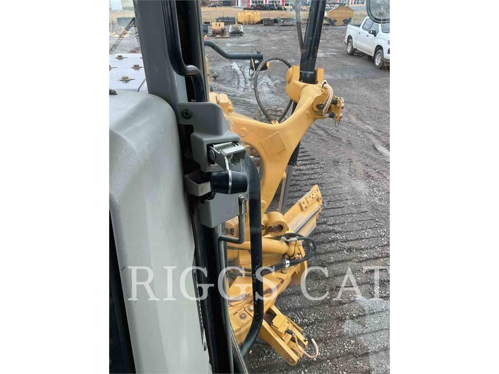 CAT 140M LC17 Greiderid