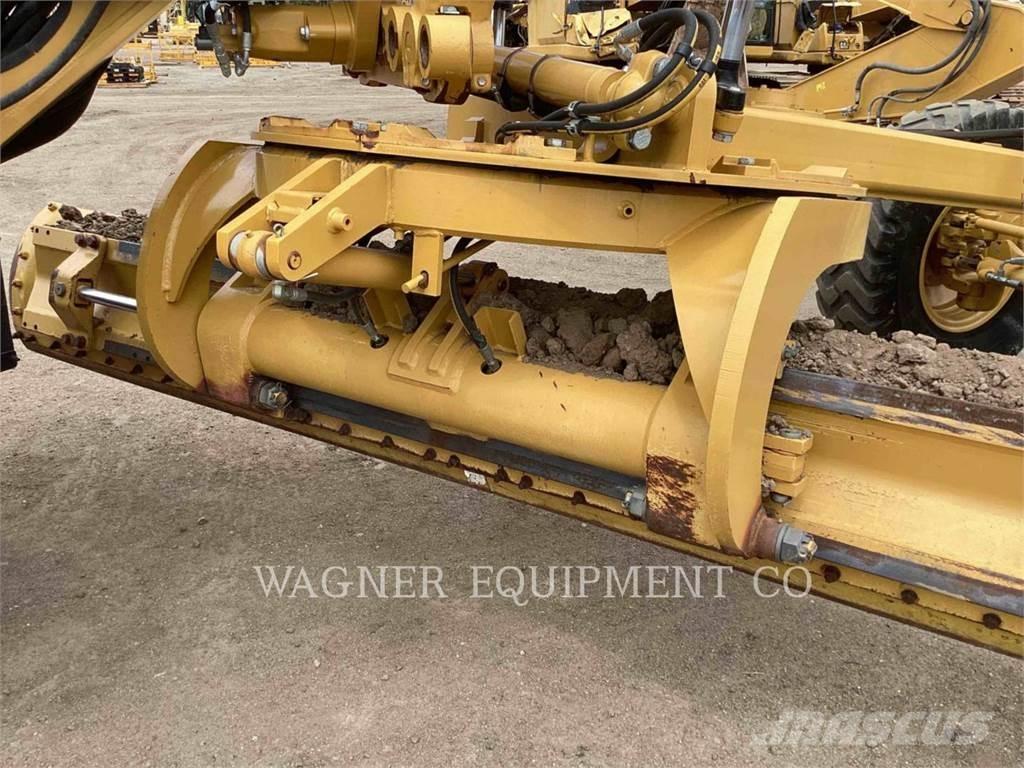 CAT 140M2 Greiderid