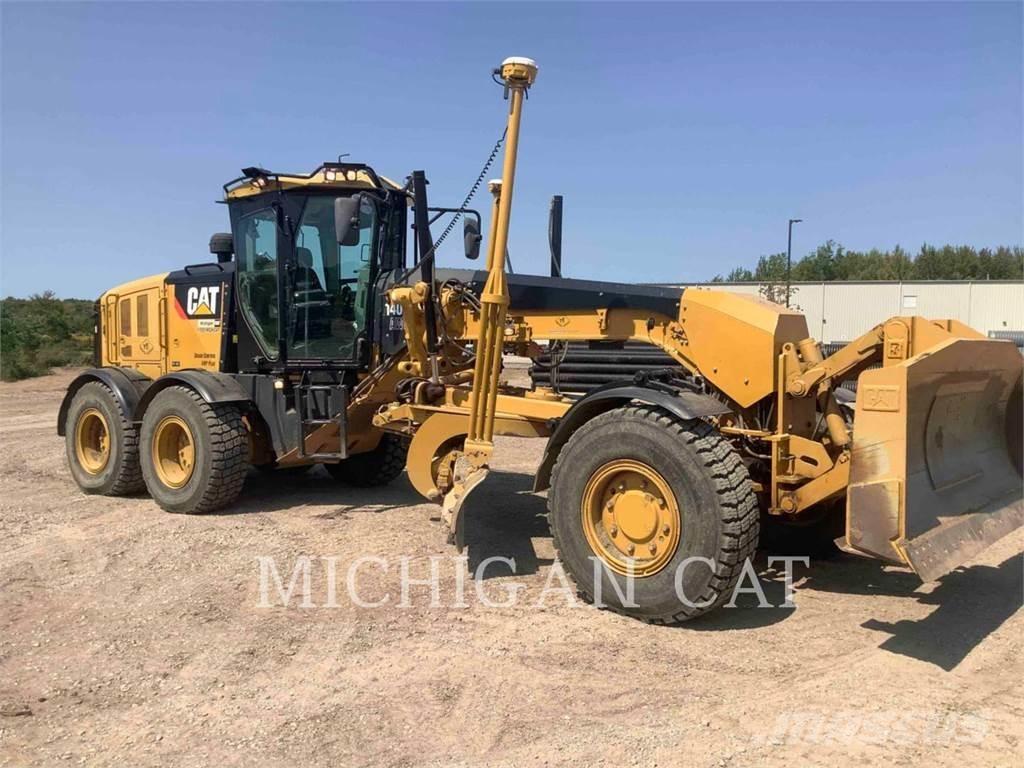 CAT 140M2 AWD Greiderid