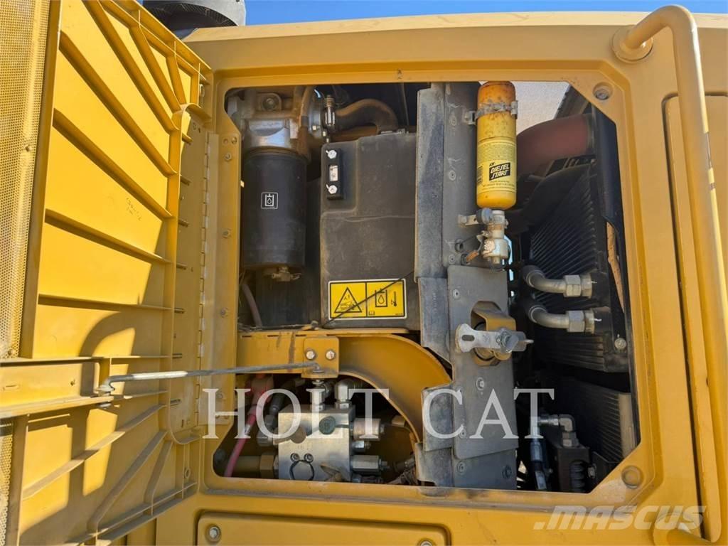 CAT 140M2 AWD Greiderid