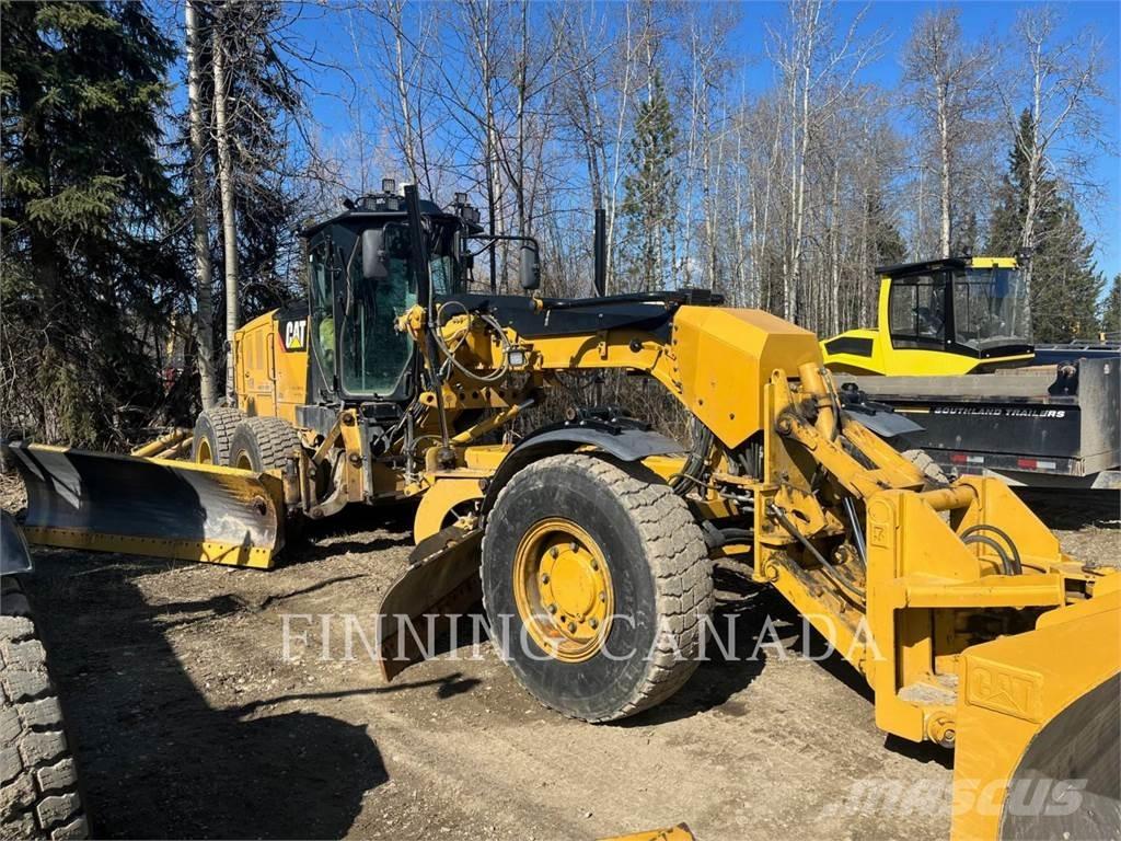 CAT 140M2 AWD Greiderid