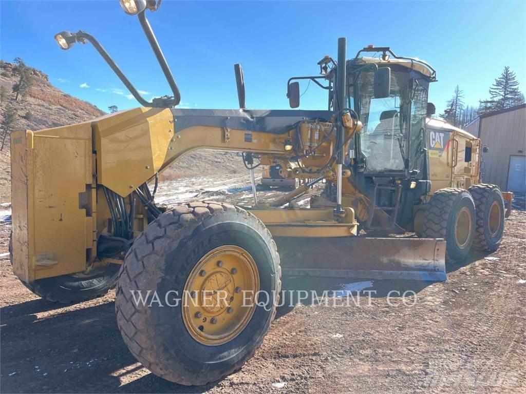 CAT 140M2 AWD Greiderid