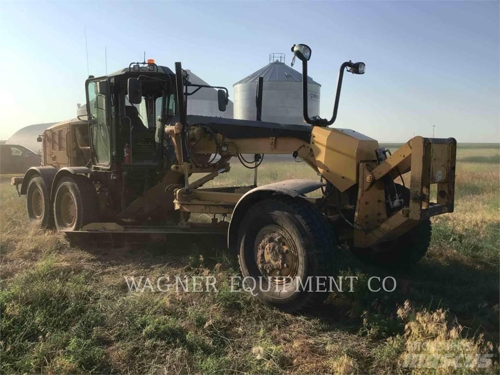 CAT 140M2 AWD Greiderid