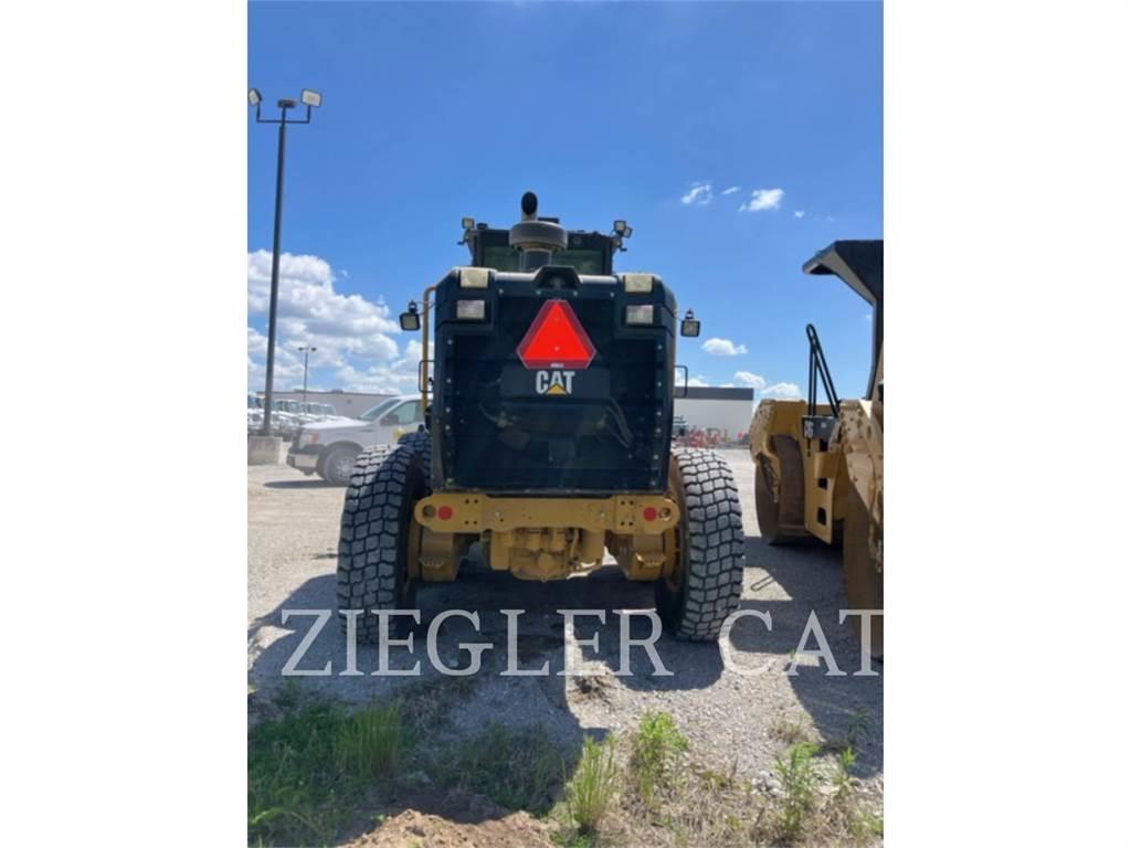 CAT 140M2AWD Greiderid