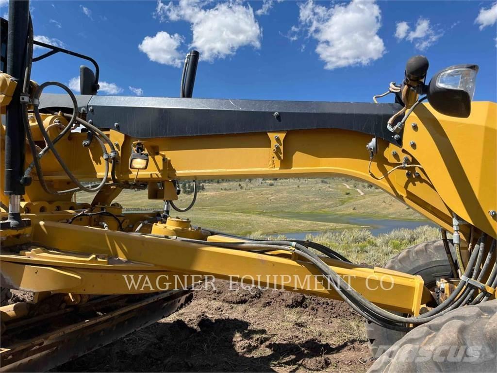 CAT 140M3 Greiderid