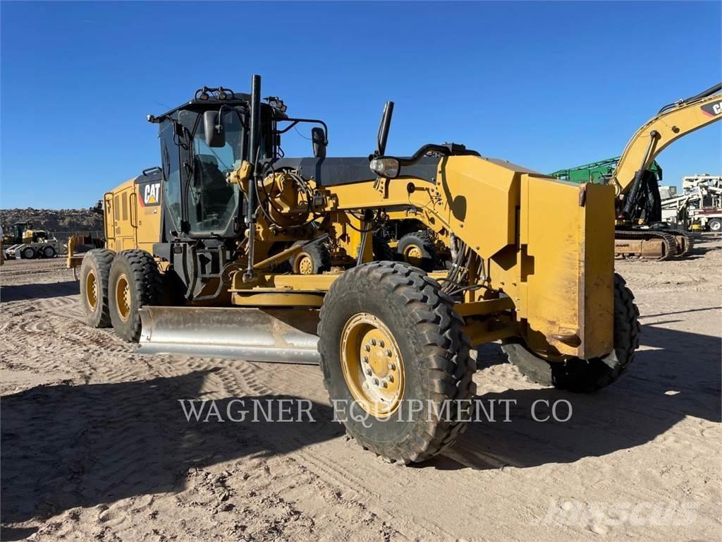 CAT 140M3 Greiderid