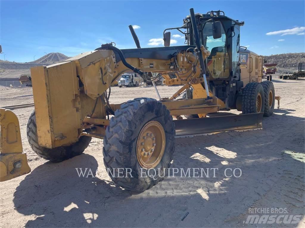 CAT 140M3 Greiderid