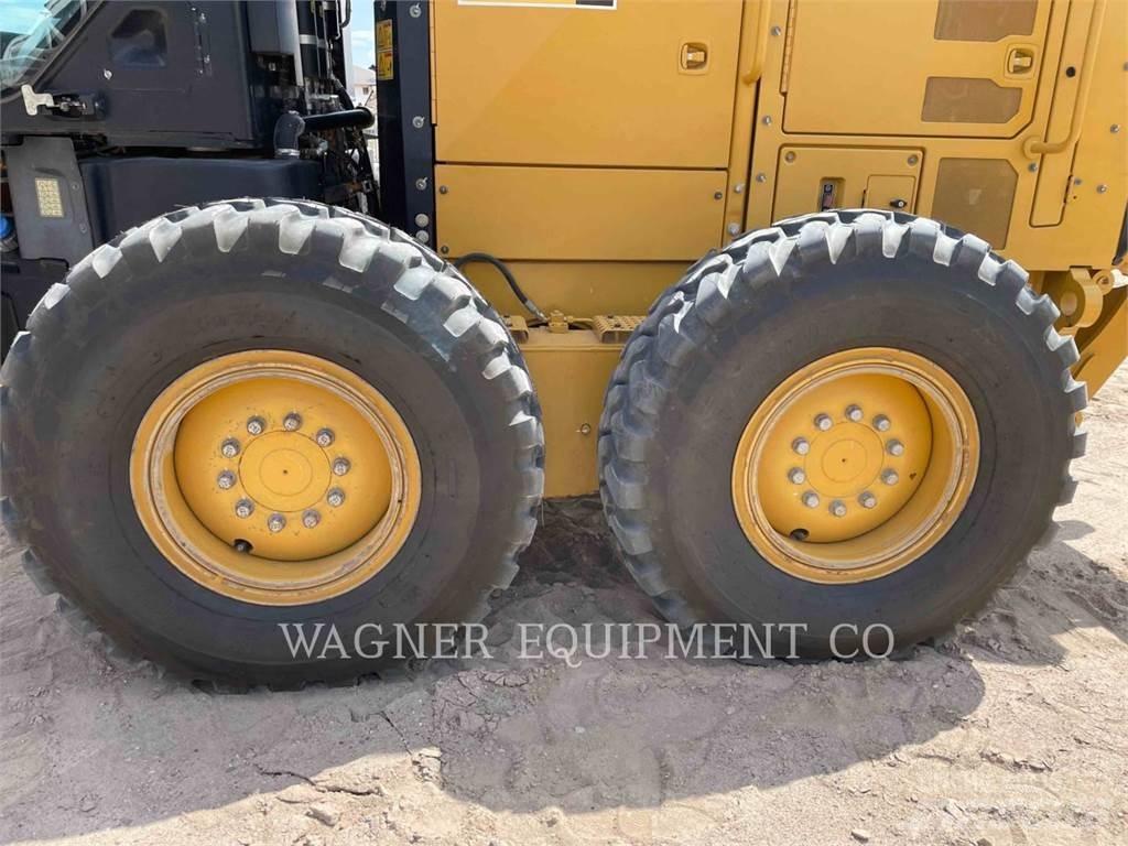 CAT 140M3 Greiderid