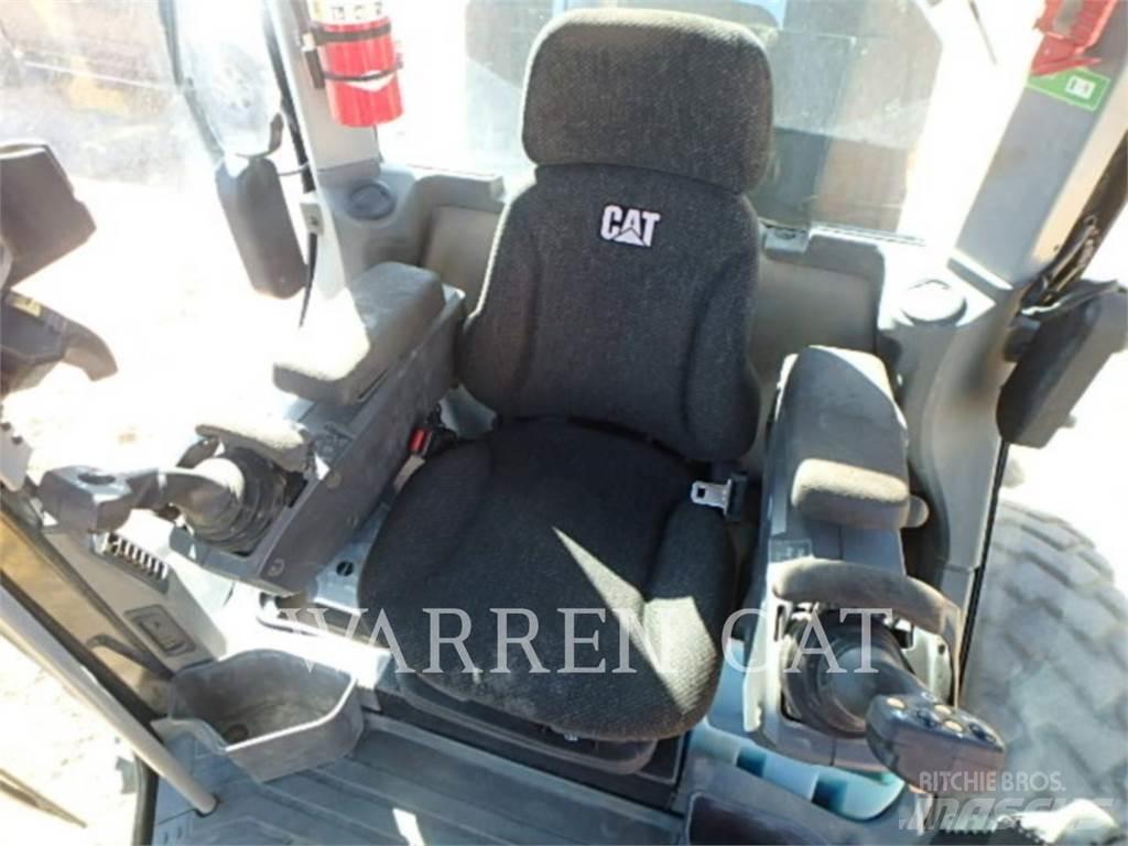 CAT 140M3 Greiderid