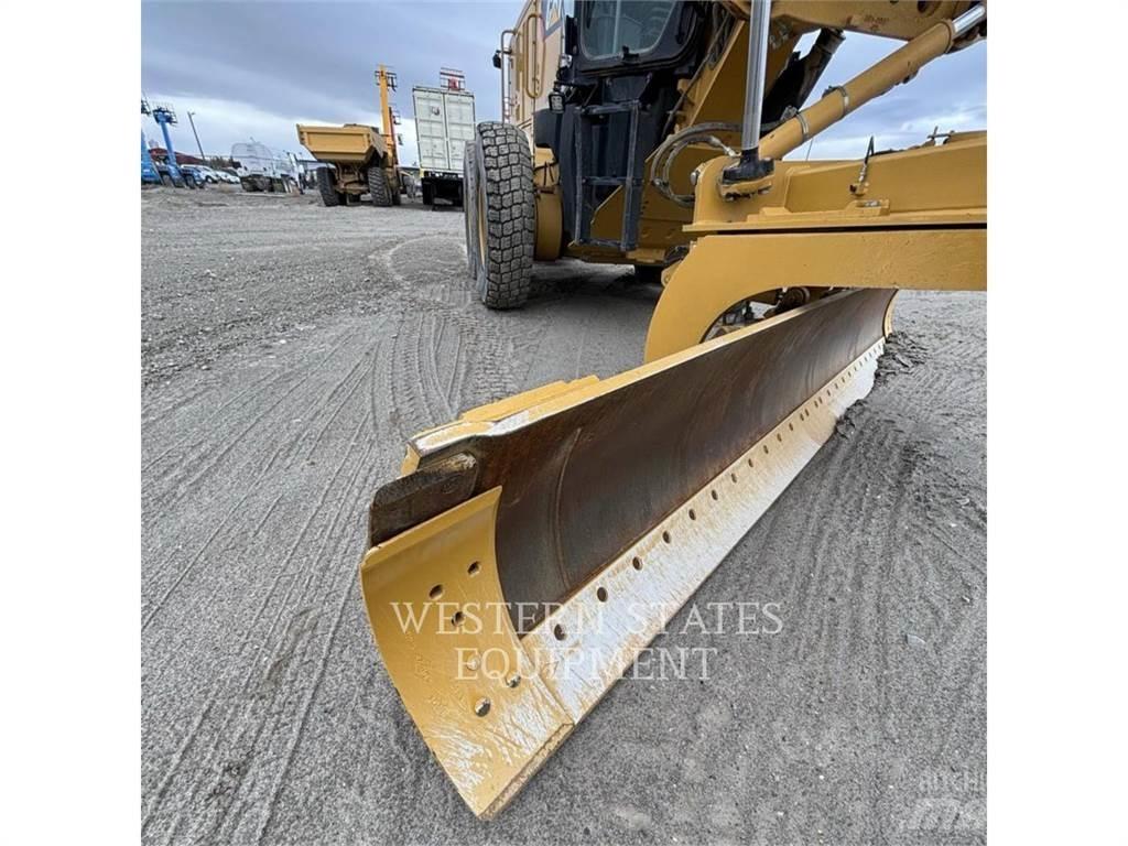 CAT 140M3 Greiderid