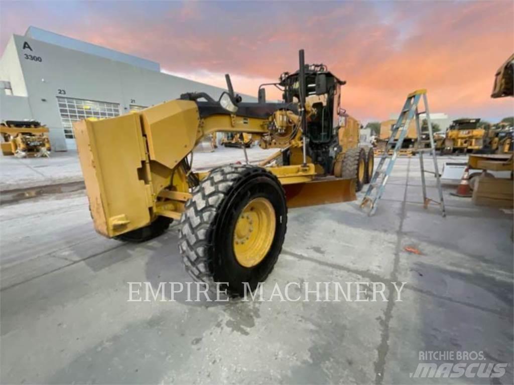 CAT 140M3 Greiderid