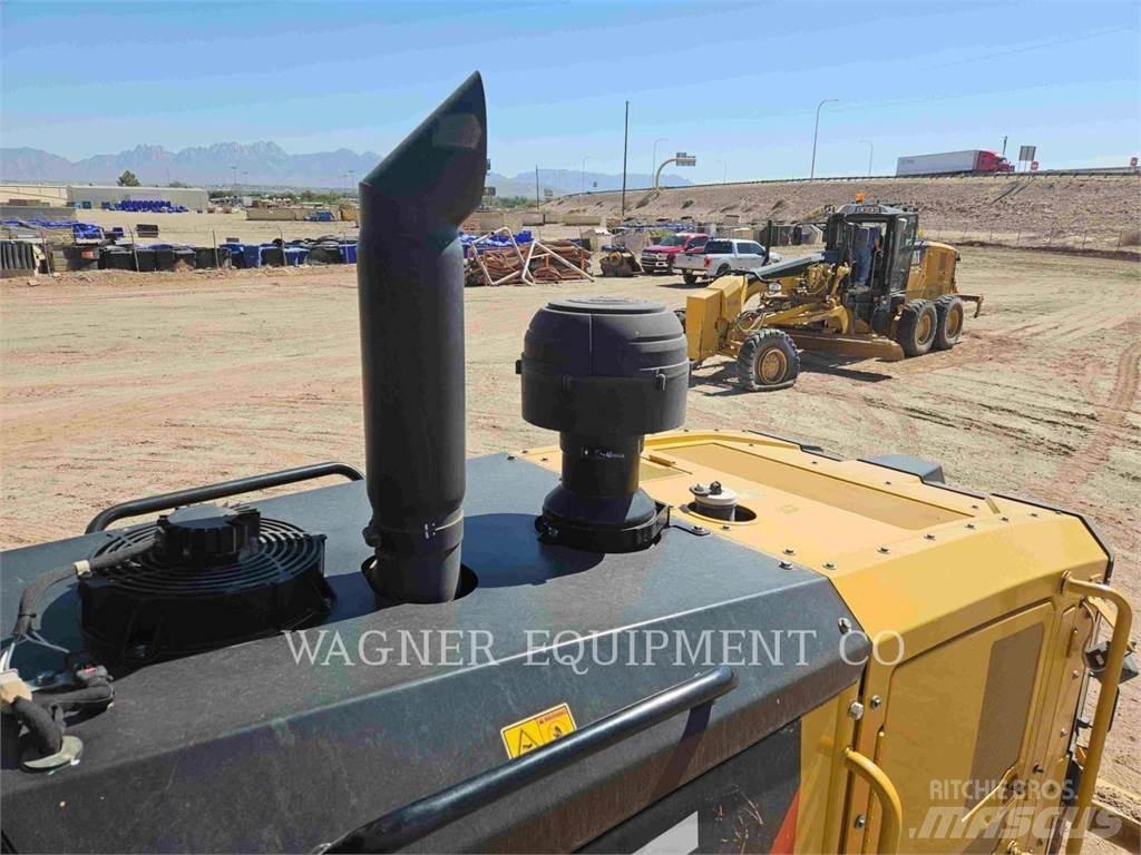 CAT 140M3 Greiderid