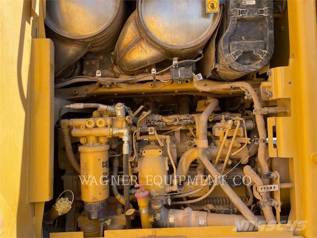 CAT 140M3 Greiderid