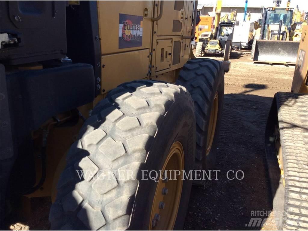 CAT 140M3 AWD Greiderid