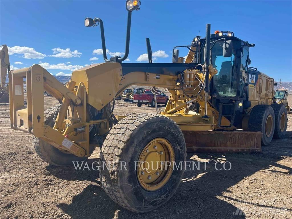 CAT 140M3 AWD Greiderid