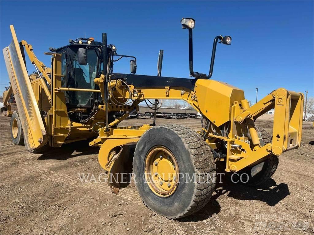 CAT 140M3 AWD Greiderid
