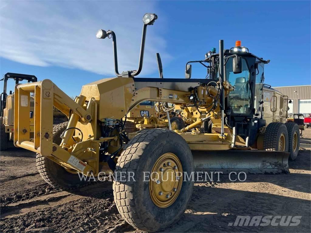 CAT 140M3 AWD Greiderid