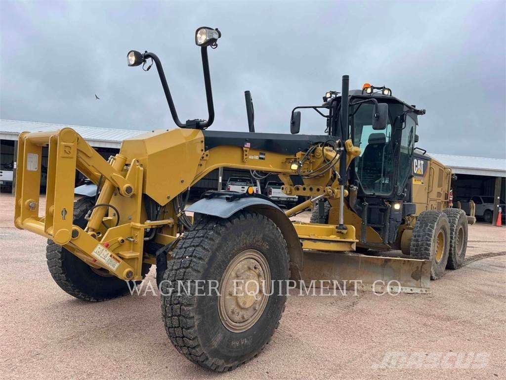 CAT 140M3 AWD Greiderid
