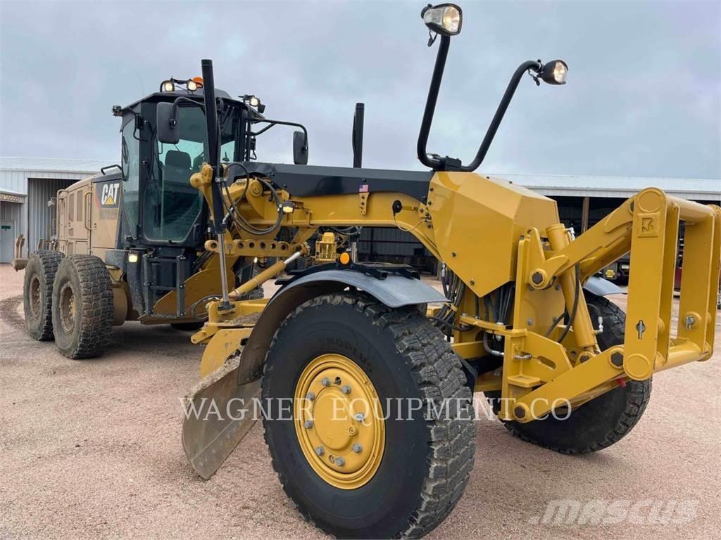 CAT 140M3 AWD Greiderid