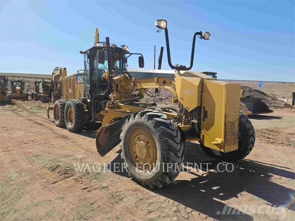 CAT 140M3 AWD Greiderid