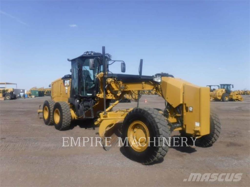CAT 140M3 AWD Greiderid