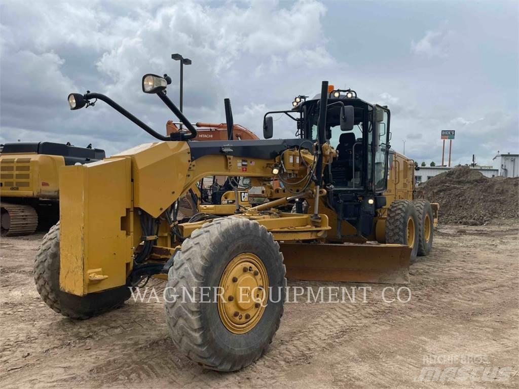 CAT 140M3 AWD Greiderid