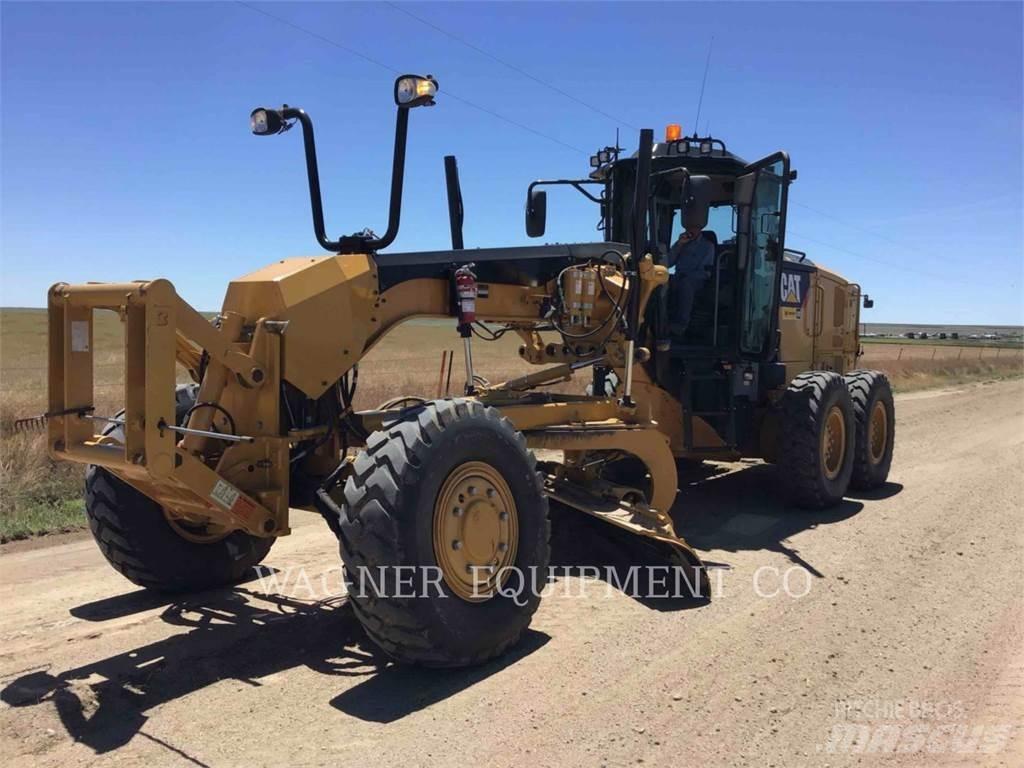 CAT 140M3 AWD Greiderid