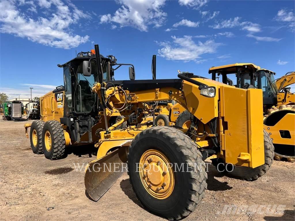 CAT 140M3 AWD Greiderid
