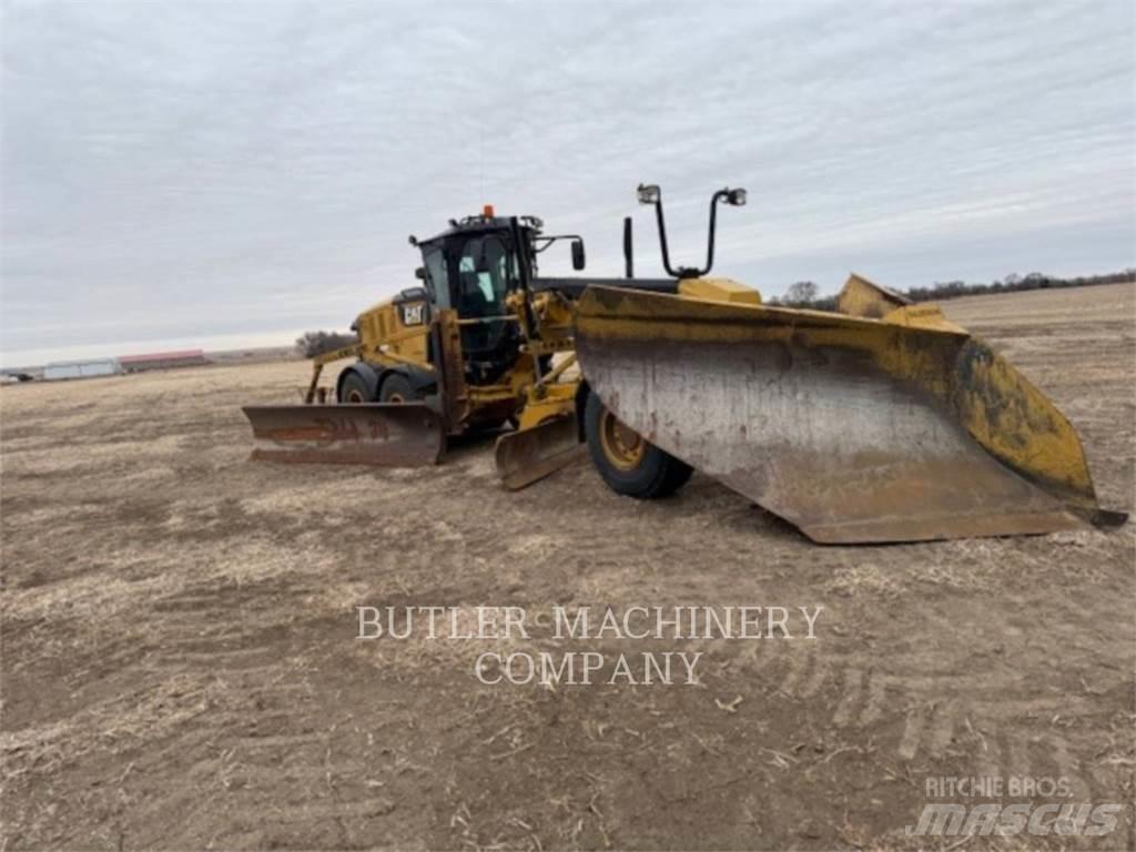CAT 140M3AWD Greiderid