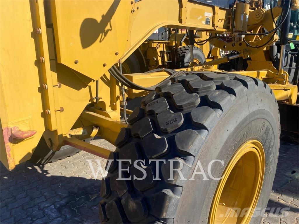 CAT 14M Greiderid