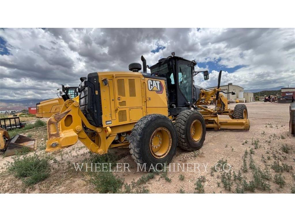 CAT 150 AWD Greiderid