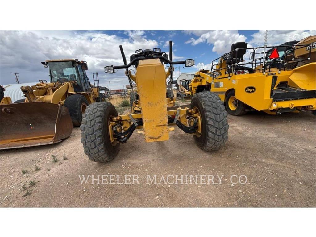 CAT 150 AWD Greiderid