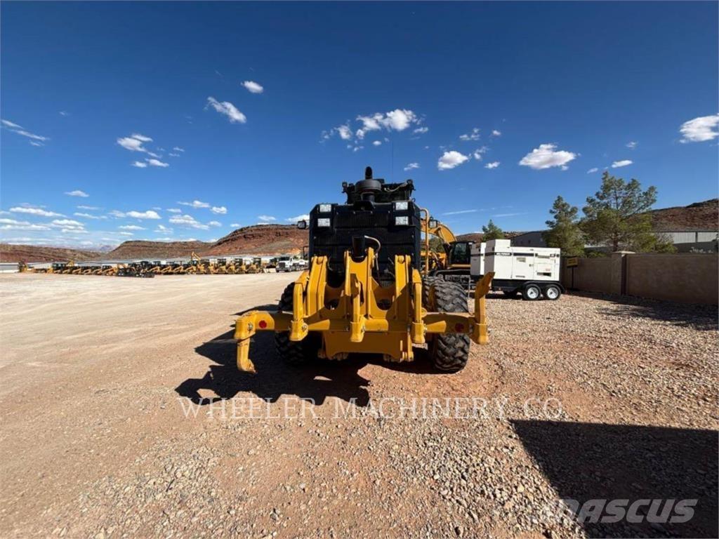 CAT 150 AWD Greiderid