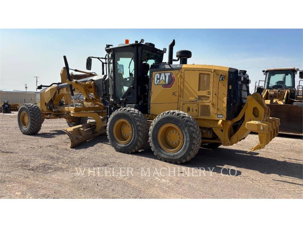CAT 150 AWD Greiderid