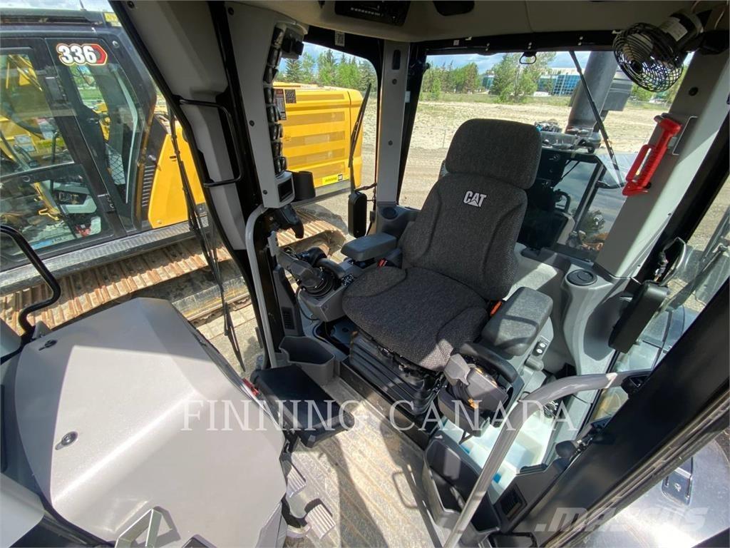 CAT 150 AWD Greiderid